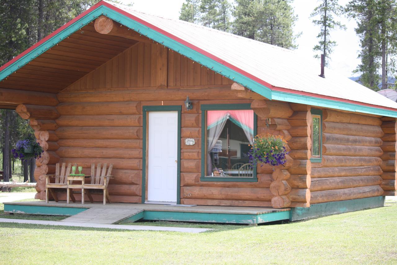 Twin Peaks Resort Valemount Exterior foto